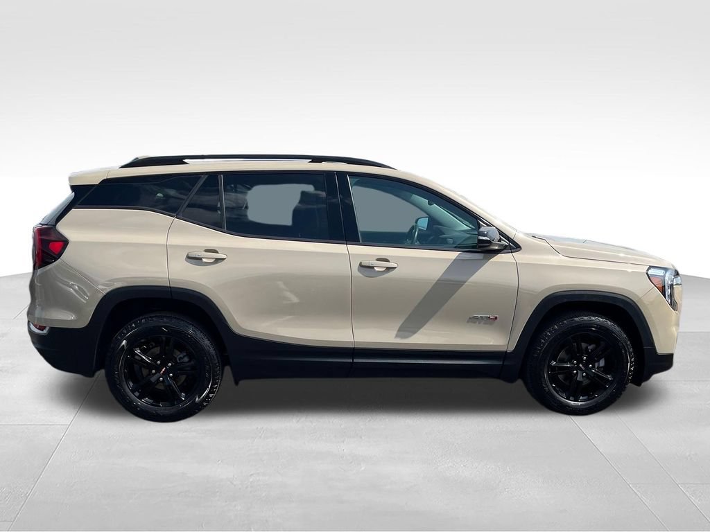 Used 2023 GMC Terrain AT4 AWD/4WD image 6