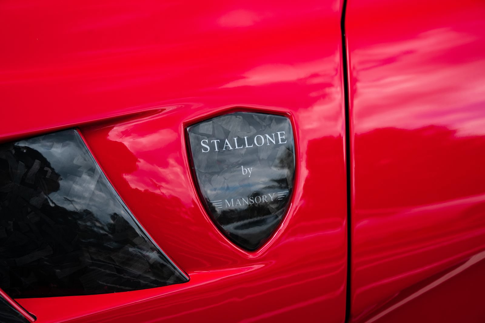 Used 2020 Ferrari 812 Superfast RWD image 33