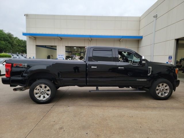 Used 2017 Ford F250 Platinum w/ Platinum Ultimate Package AWD/4WD image 4