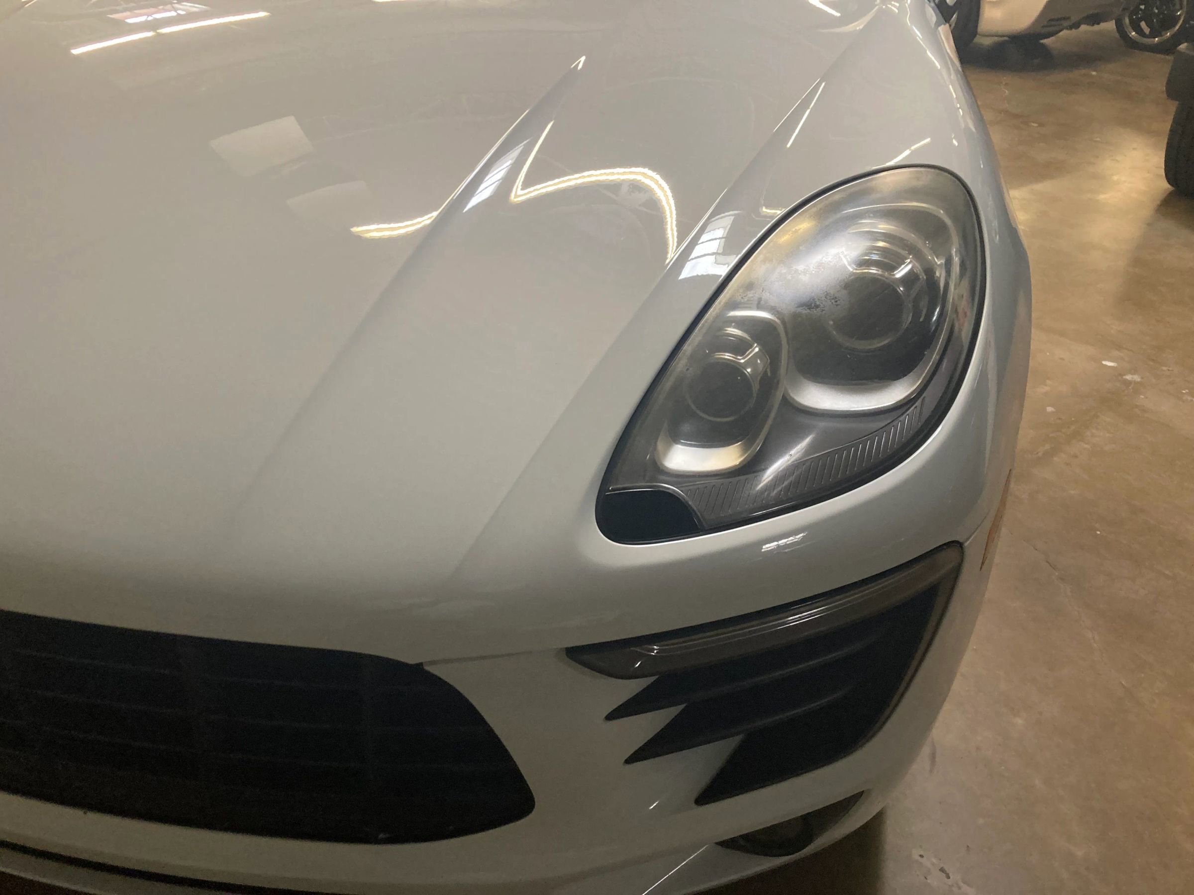 Used 2017 Porsche Macan AWD/4WD image 11