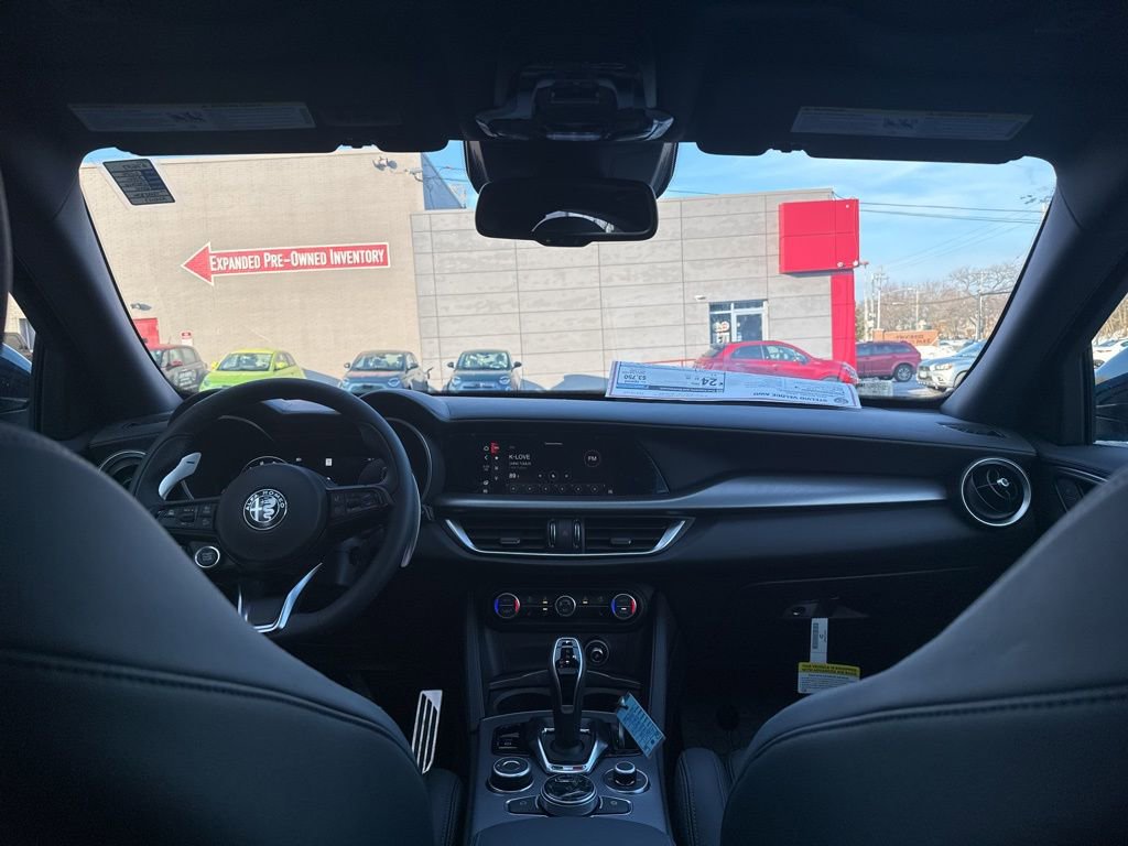 New 2025 Alfa Romeo Stelvio Sprint image 13