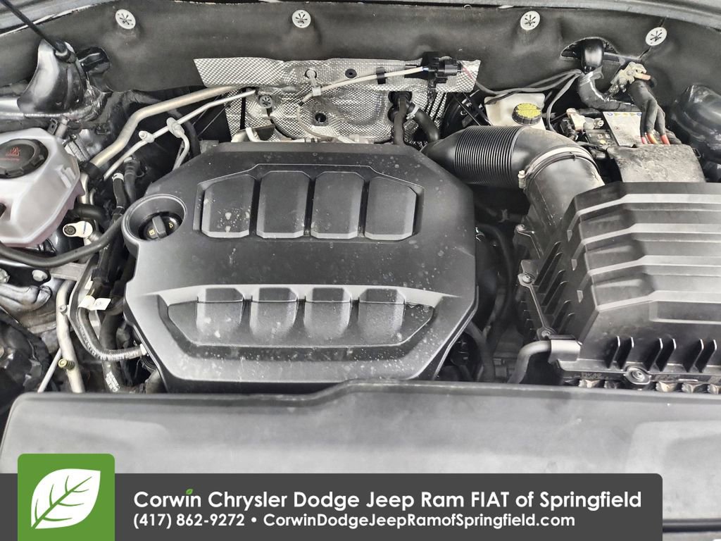 Used 2025 Volkswagen Atlas SE image 35