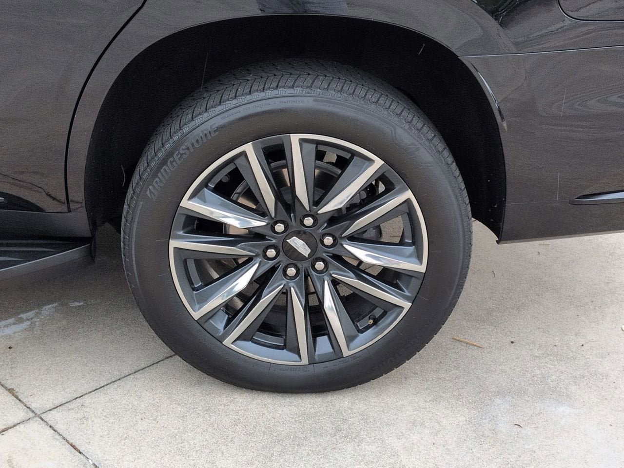 Used 2024 Cadillac Escalade Sport RWD image 28