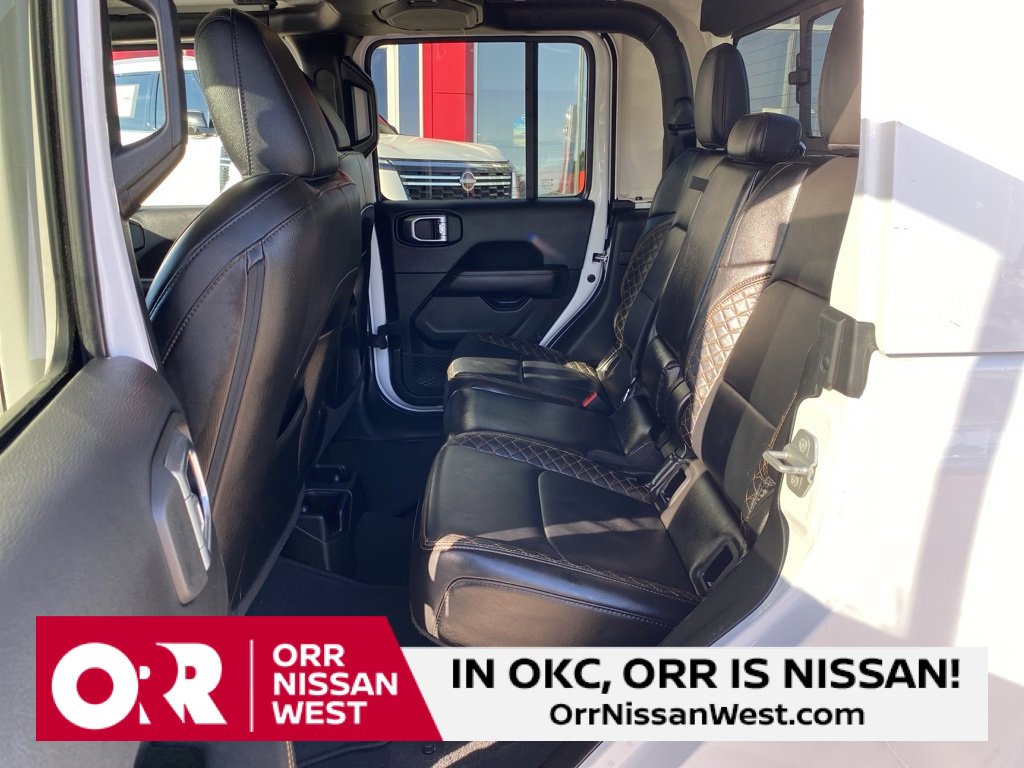 Used 2023 Jeep Gladiator Overland image 16