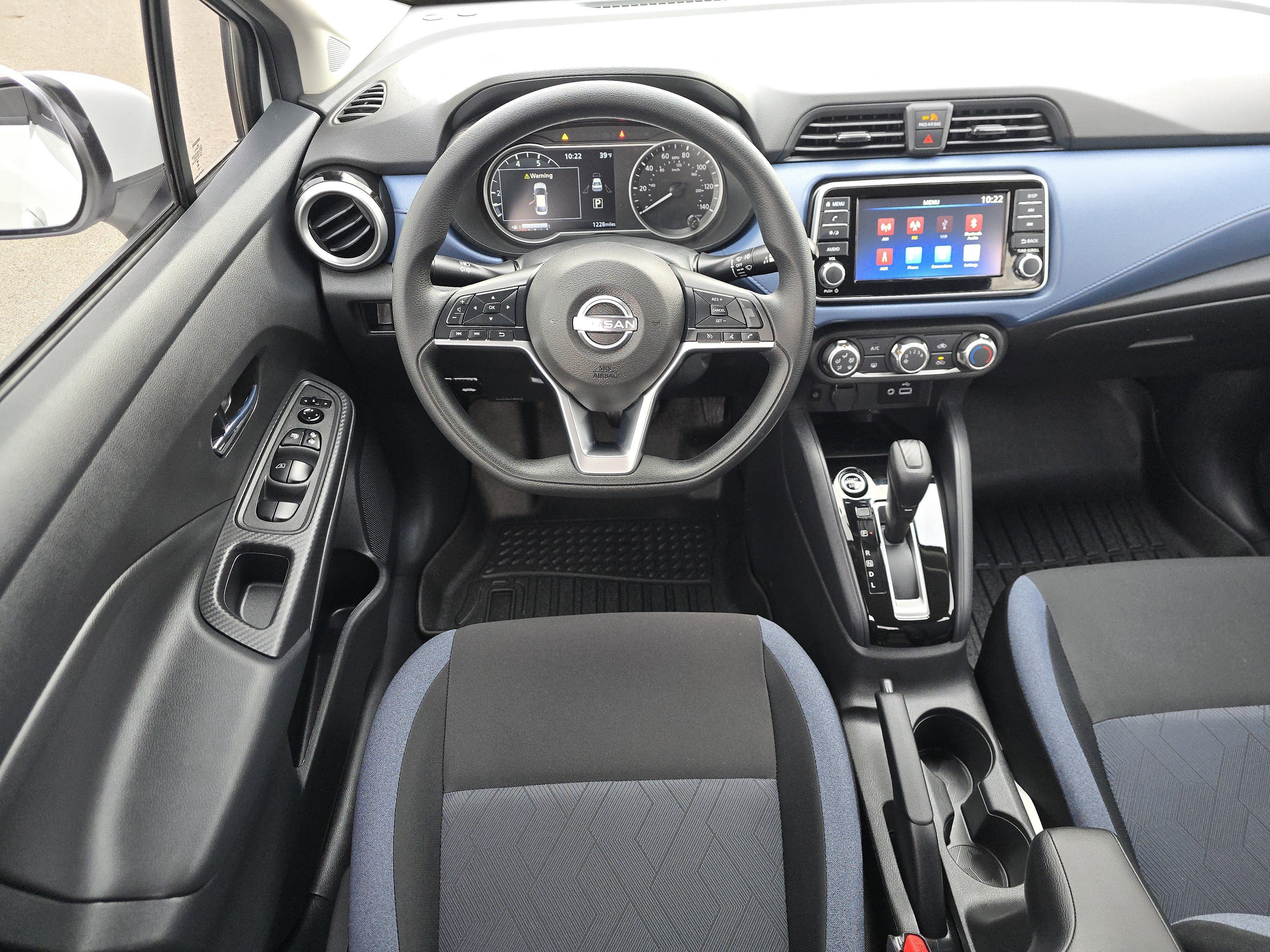 Used 2025 Nissan Versa SV w/ Trunk Package image 19