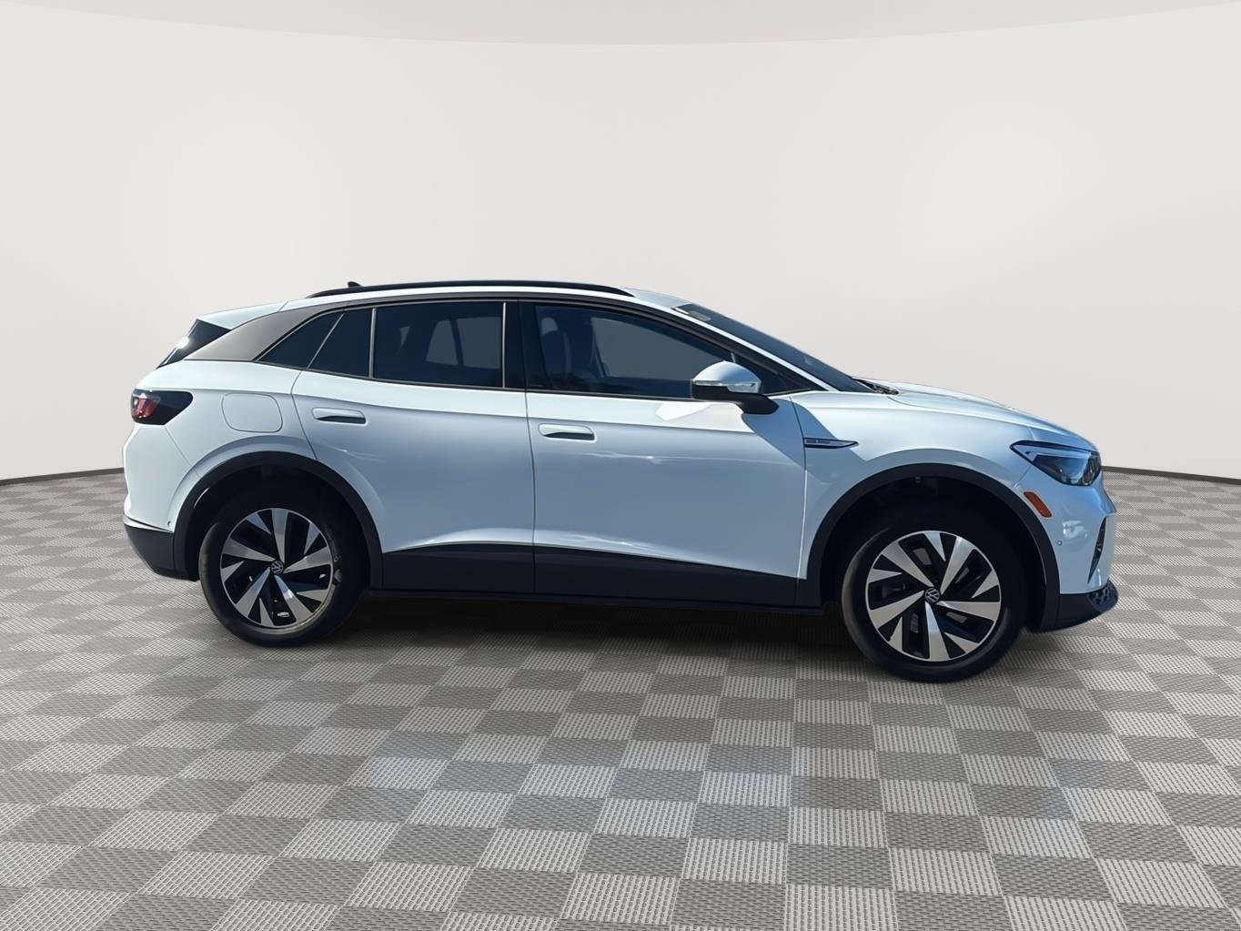 Used 2023 Volkswagen ID.4 Pro AWD/4WD image 4
