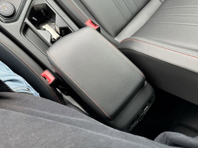 Used 2024 Volkswagen Tiguan Wolfsburg Edition image 20