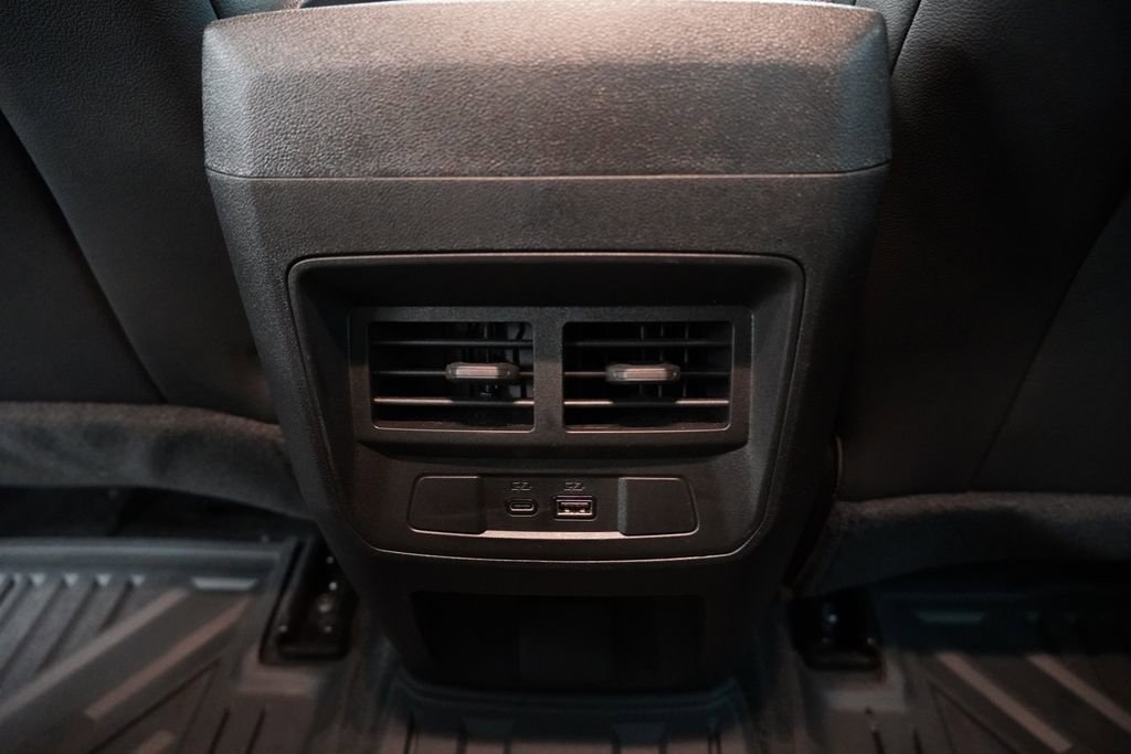 Used 2025 Chevrolet Colorado ZR2 w/ Technology Package AWD/4WD image 30
