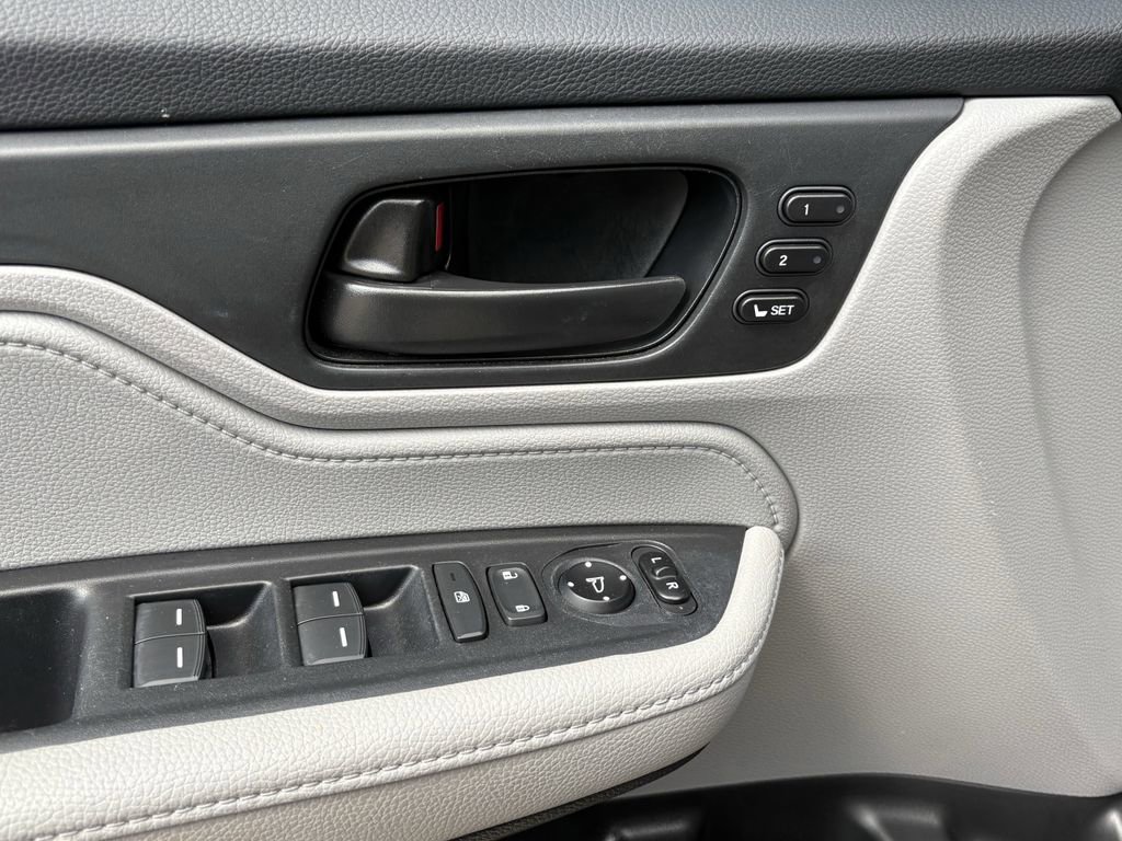 Used 2021 Honda Odyssey EX-L image 8