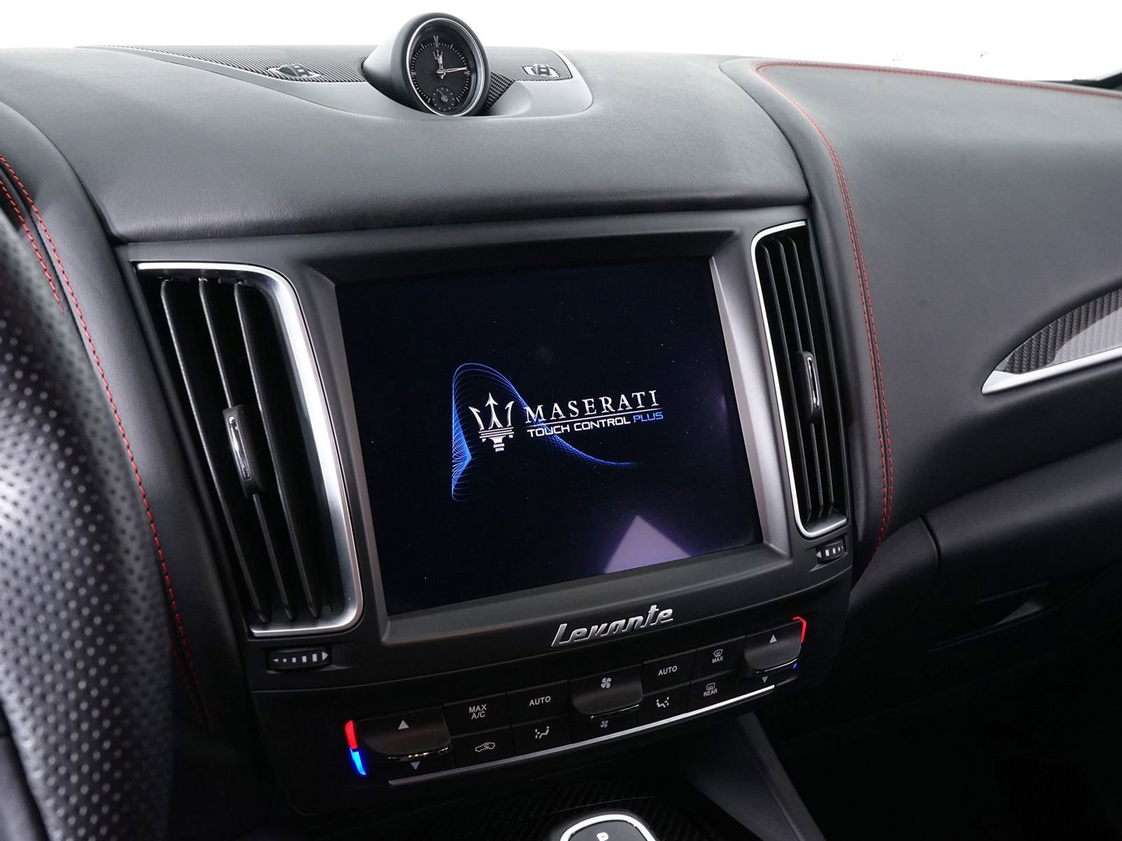 Used 2019 Maserati Levante GTS image 28