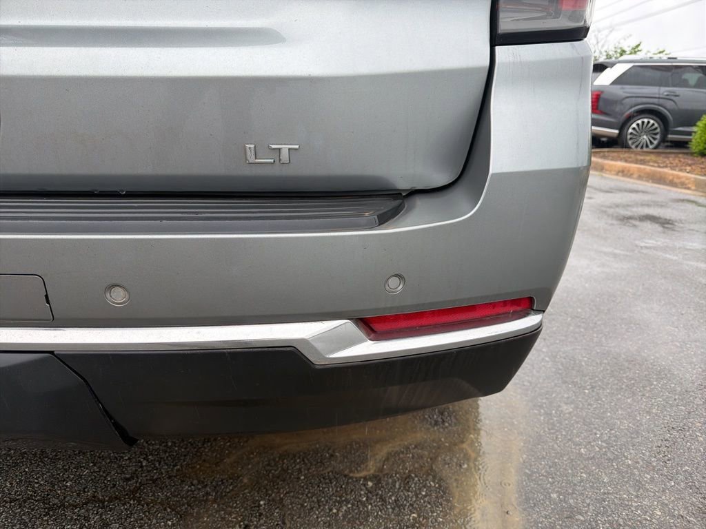 Used 2025 Chevrolet Tahoe LT RWD image 7