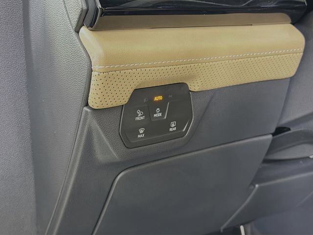 Used 2024 Volkswagen Atlas Cross Sport SE image 10