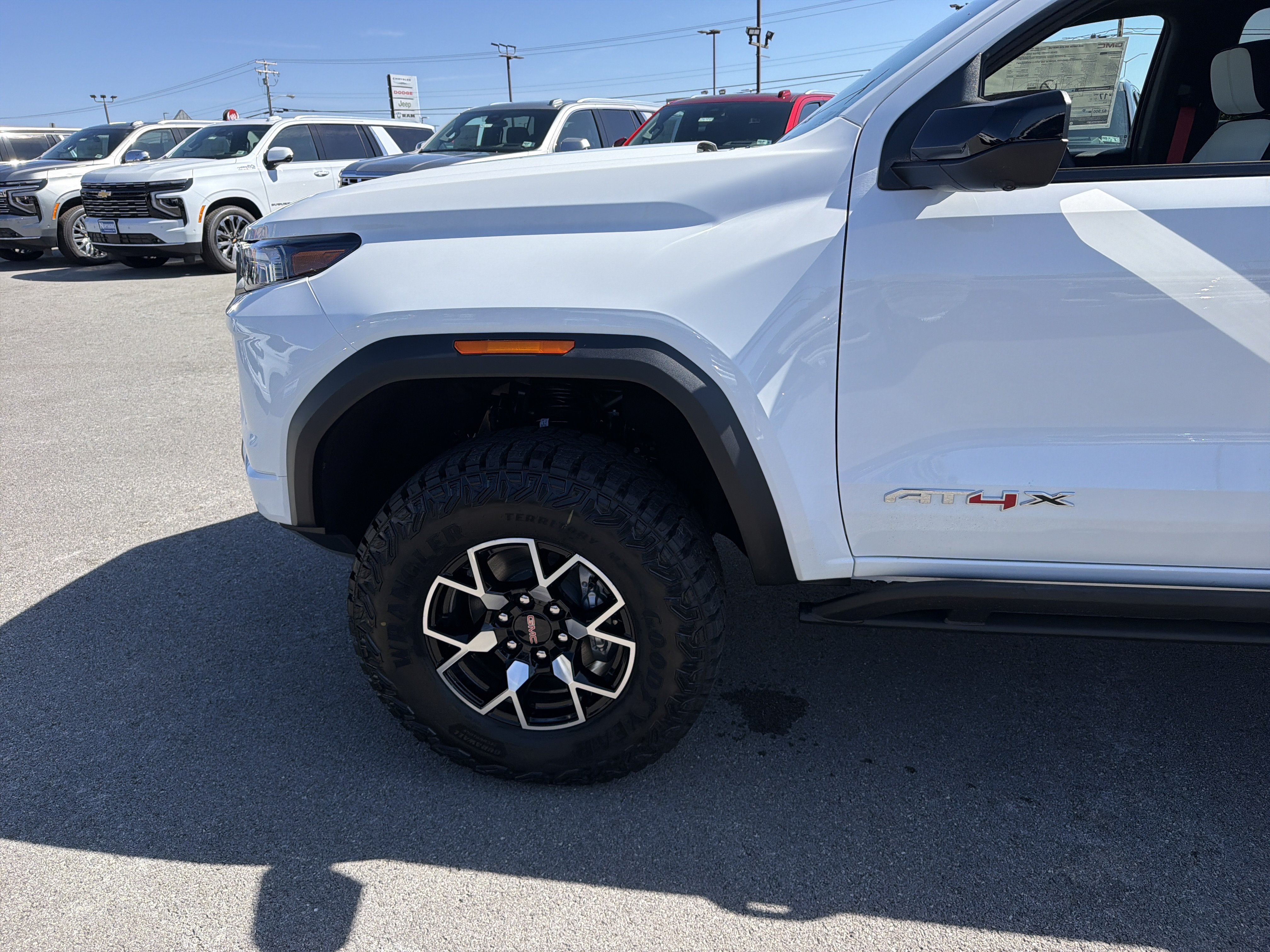 New 2026 GMC Canyon AT4X AWD/4WD image 12