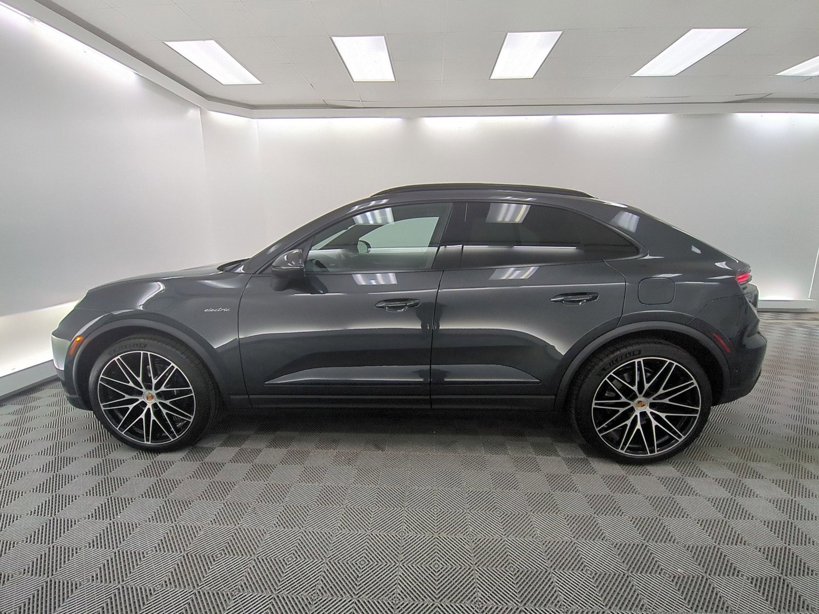 New 2026 Porsche Macan 4 Electric video 2
