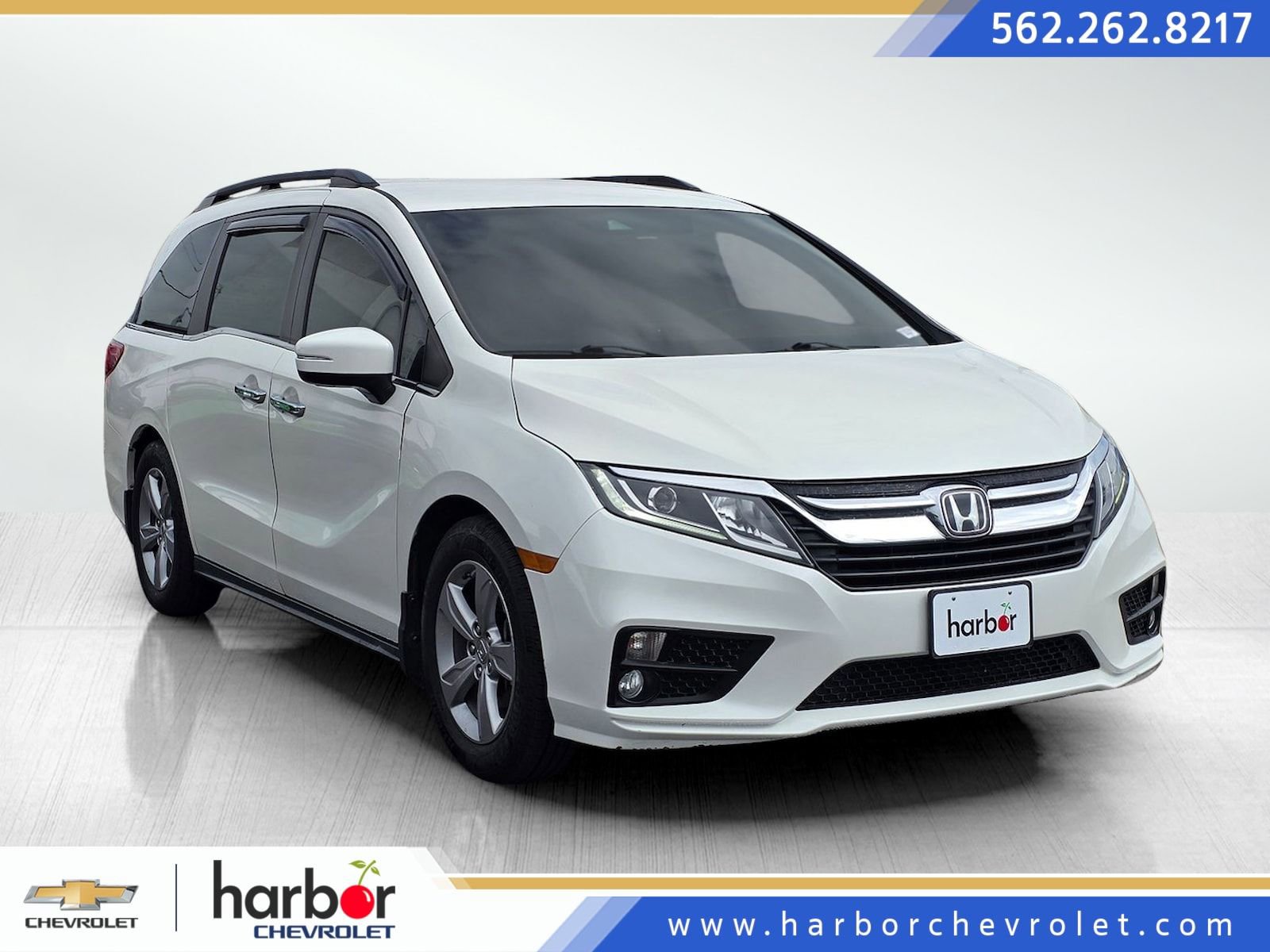 Used 2018 Honda Odyssey EX image 1
