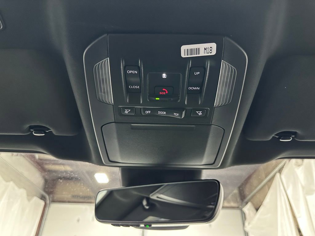 Used 2025 Toyota Highlander XSE AWD/4WD image 40