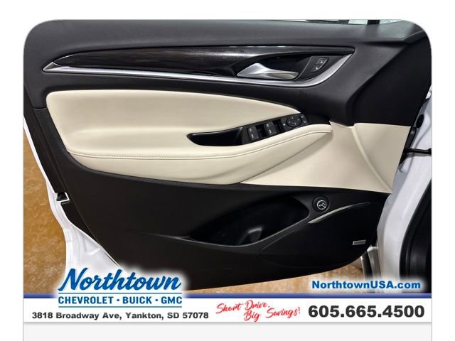 Used 2023 Buick Enclave Essence w/ Experience Buick Package image 10