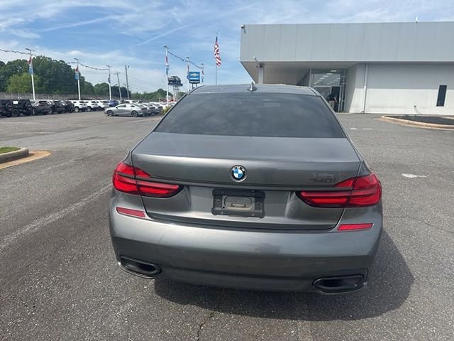 Used 2017 BMW 740i image 6