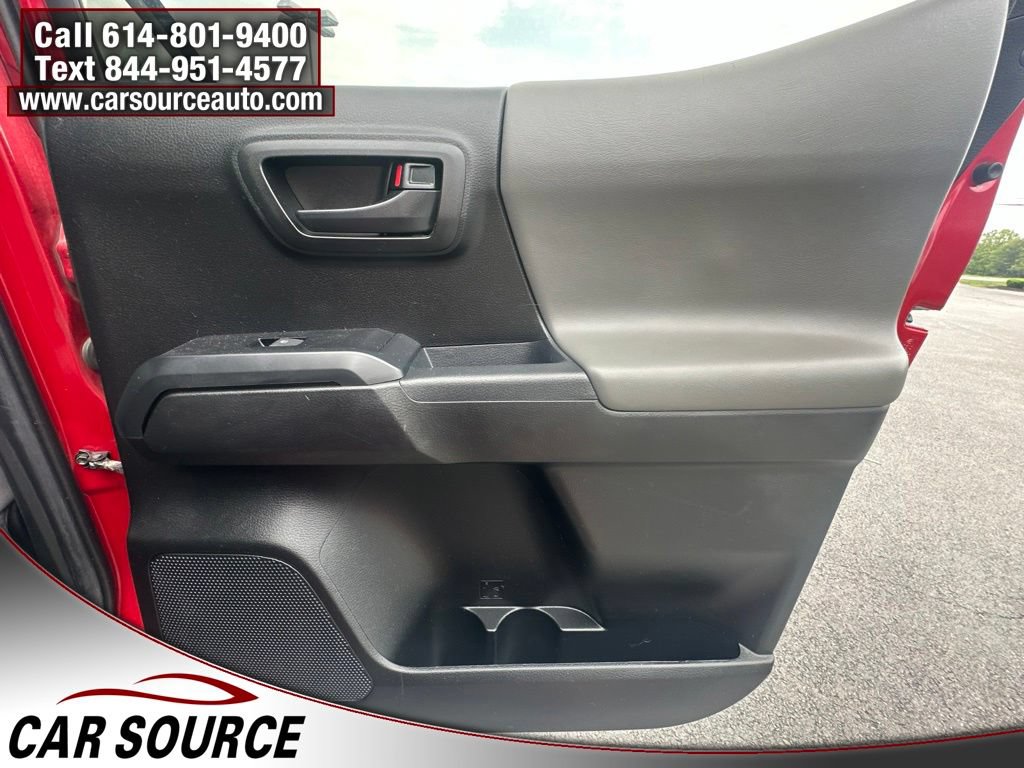 Used 2022 Toyota Tacoma SR AWD/4WD image 28