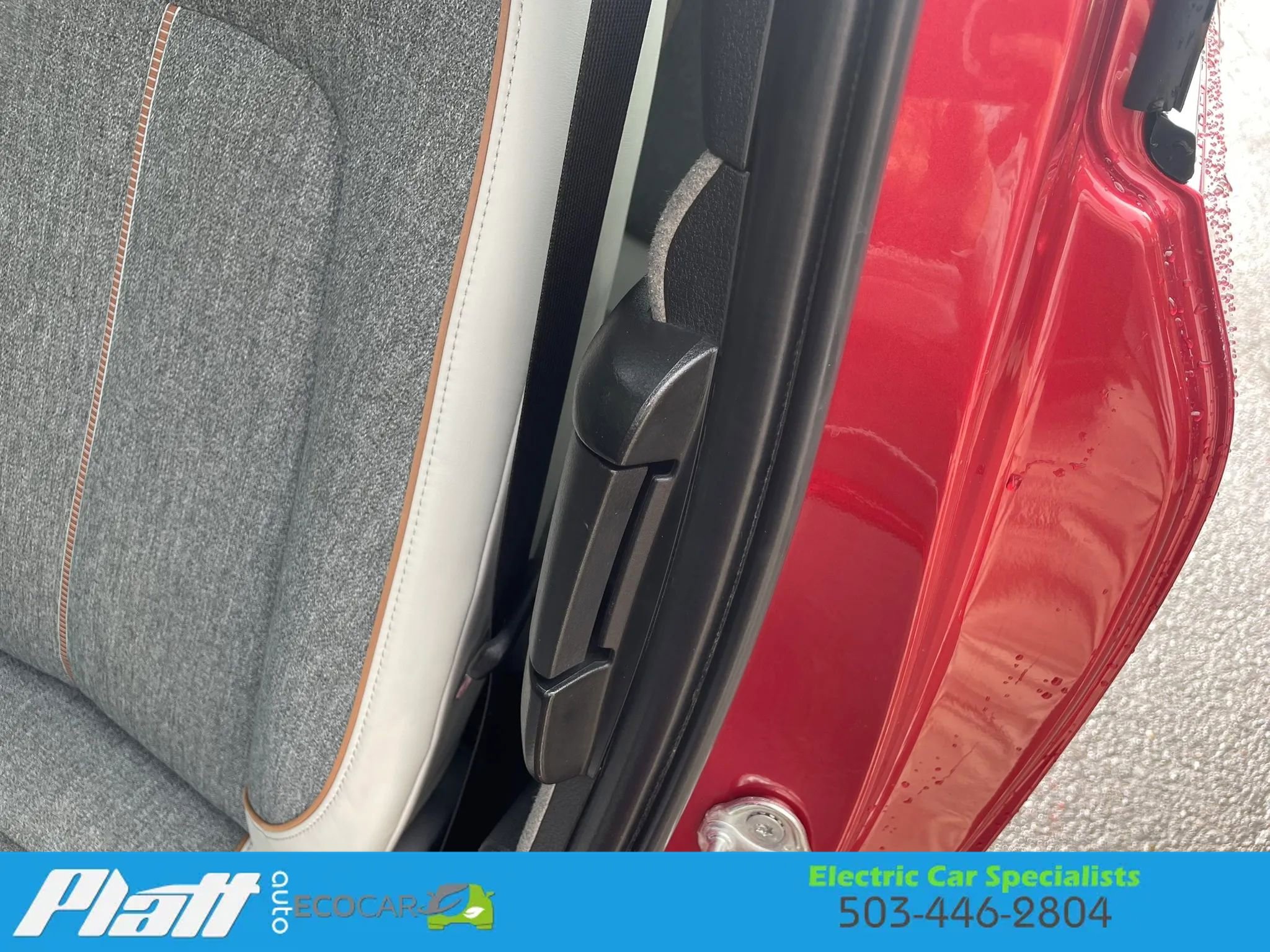 Used 2022 MAZDA MX-30 Electric w/ Premium Plus Pkg image 42