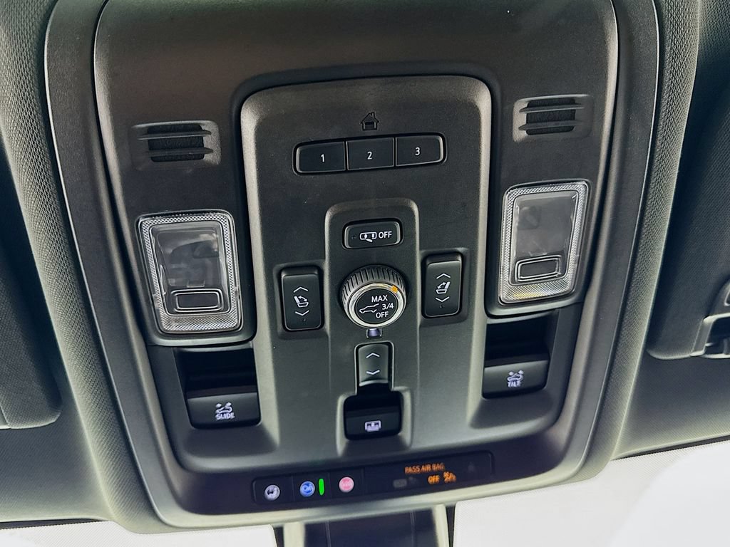 Used 2021 Chevrolet Tahoe High Country AWD/4WD image 16