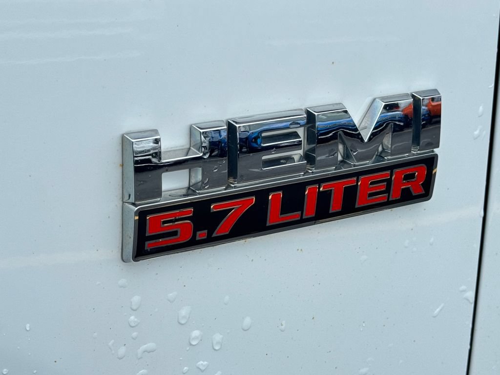 Used 2019 RAM 1500 ST w/ SXT Plus Group AWD/4WD image 9