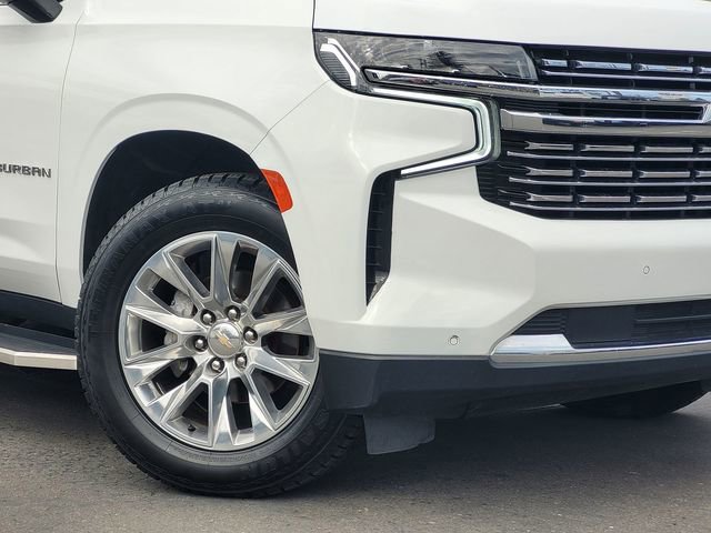 Used 2023 Chevrolet Suburban Premier image 3