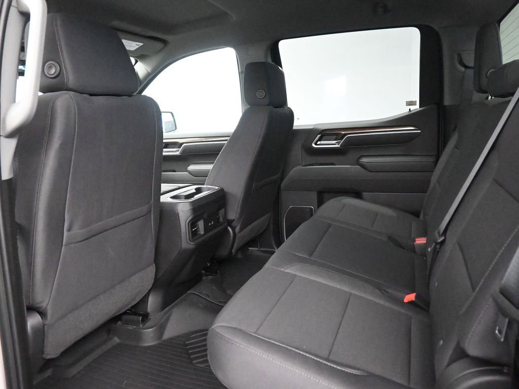 New 2026 Chevrolet Silverado 1500 RST AWD/4WD image 17