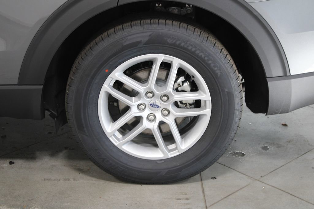 New 2026 Ford Explorer Active w/ Active Comfort Package image 17