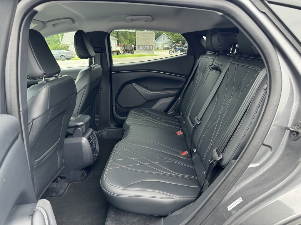New 2023 Ford Mustang Mach-E Select image 16