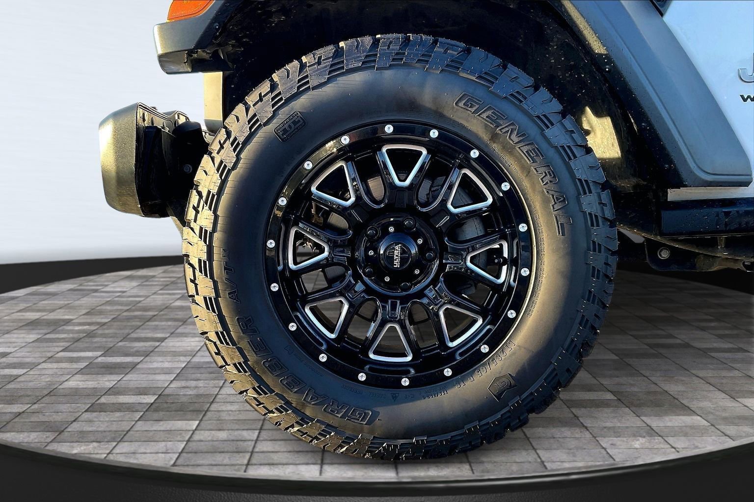 Used 2018 Jeep Wrangler Unlimited Sport image 8