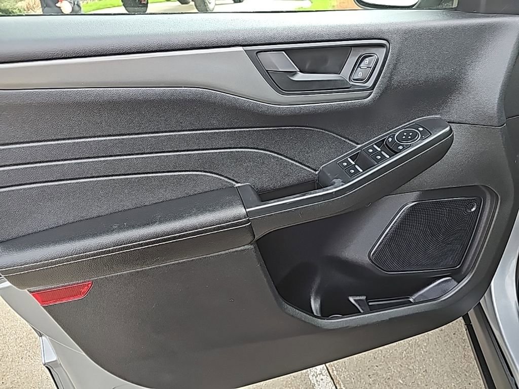 Used 2024 Ford Escape Active AWD/4WD image 16