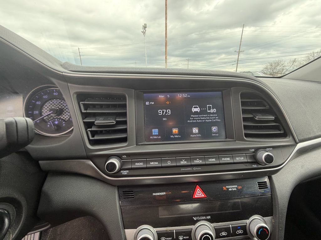 Used 2020 Hyundai Elantra SEL w/ Cargo Package (C1) image 13