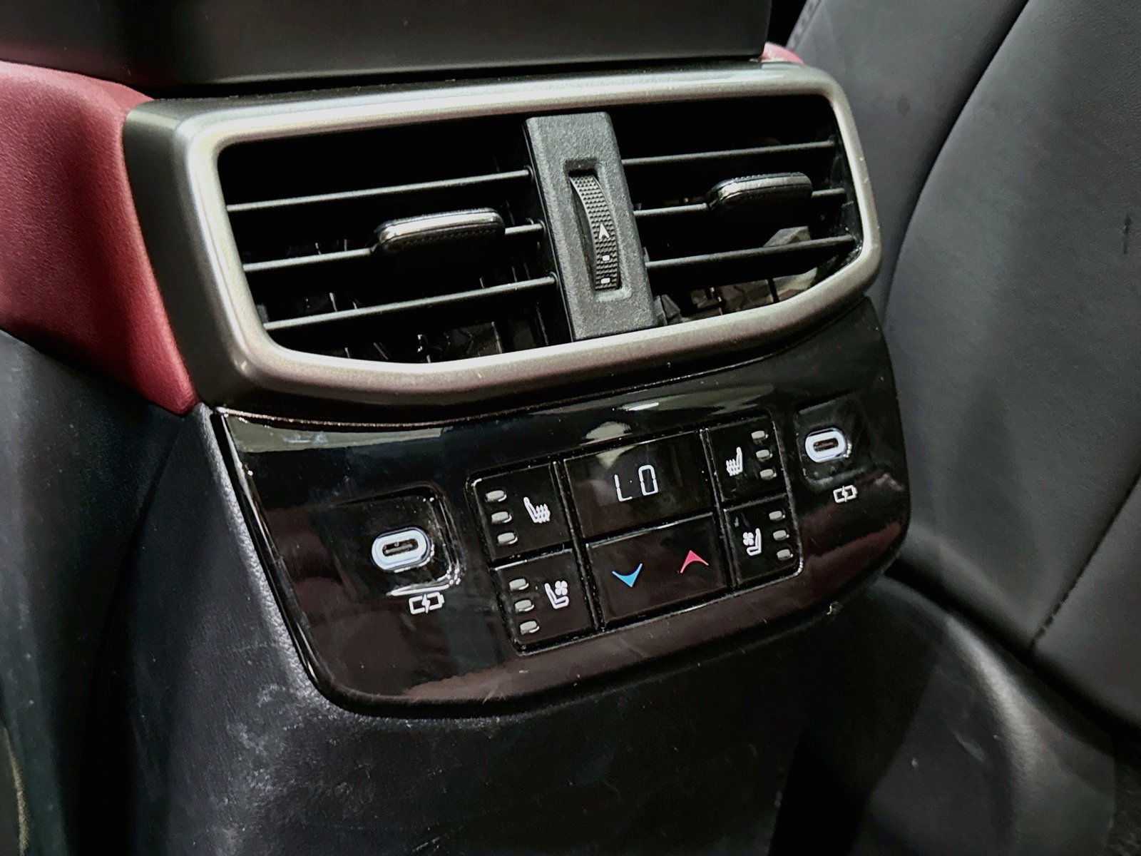 Used 2023 Lexus RX 500h F Sport w/ Cold Area Package AWD/4WD image 29