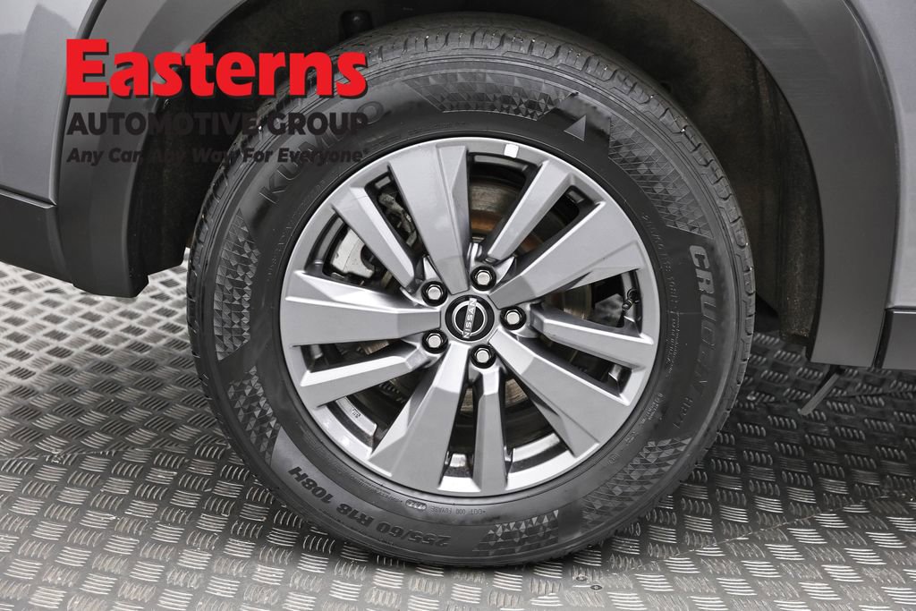 Used 2024 Nissan Pathfinder SV image 30