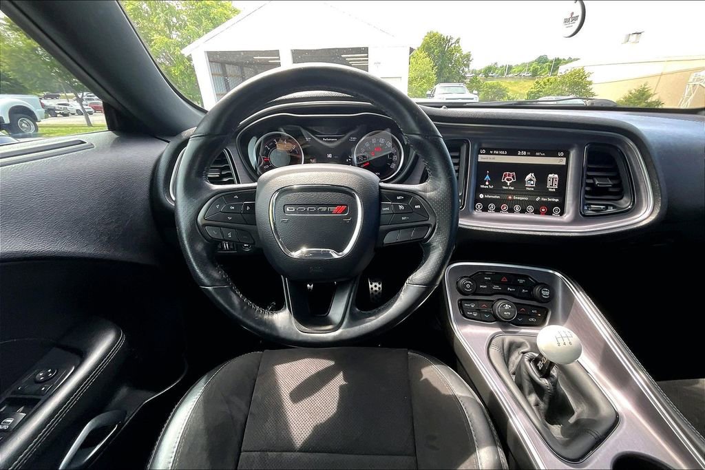 Used 2017 Dodge Challenger R/T Scat Pack RWD image 10