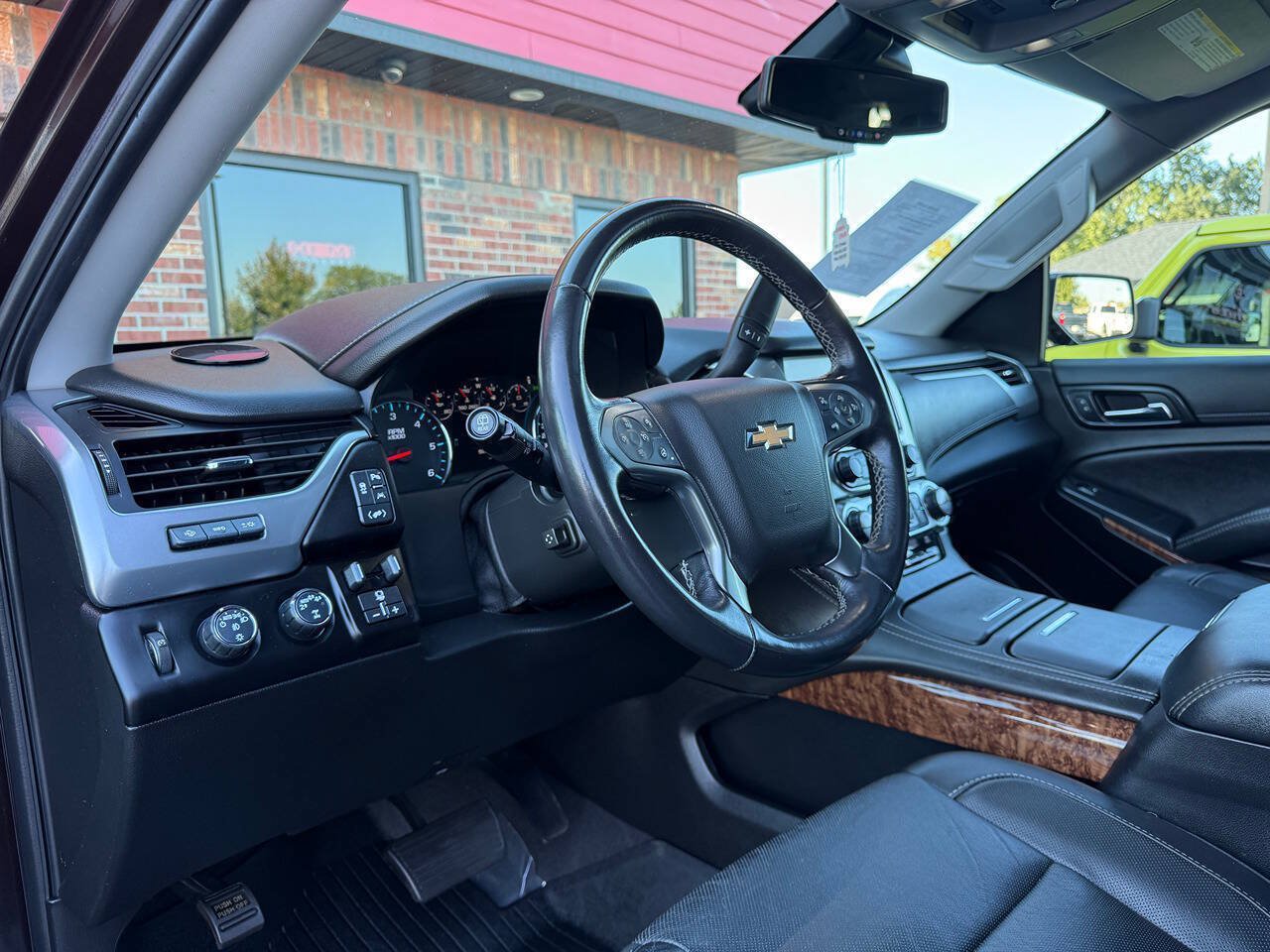 Used 2020 Chevrolet Tahoe Premier AWD/4WD image 11