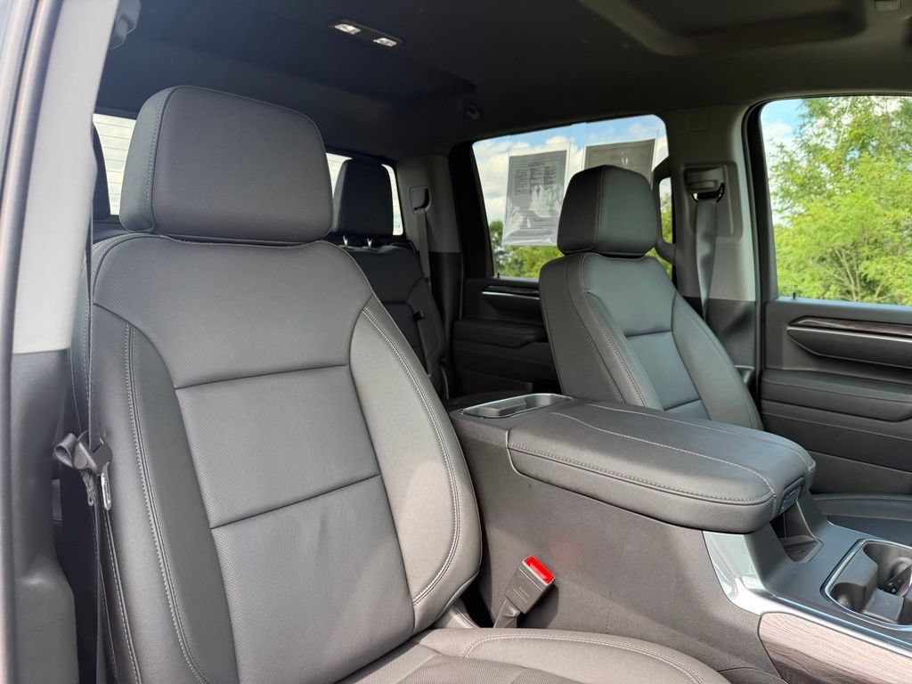 Used 2026 Chevrolet Silverado 2500 LTZ w/ LTZ Premium Package AWD/4WD image 28
