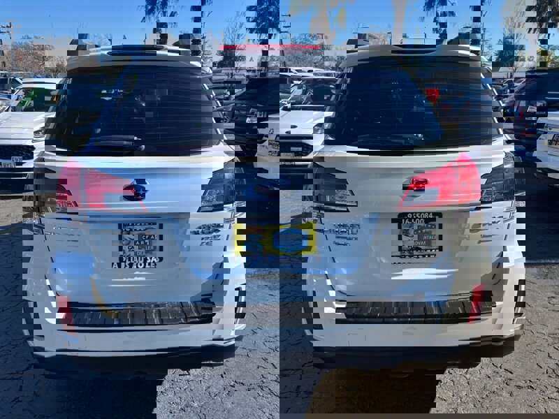 Used 2014 Subaru Outback 2.5i image 3