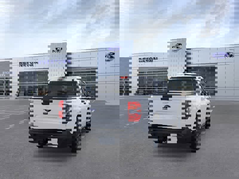 New 2025 Ford Maverick XLT image 8