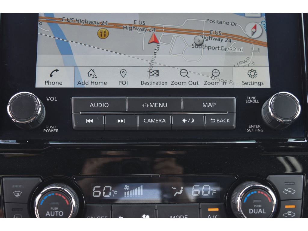 Used 2024 Nissan Titan PRO-4X image 21