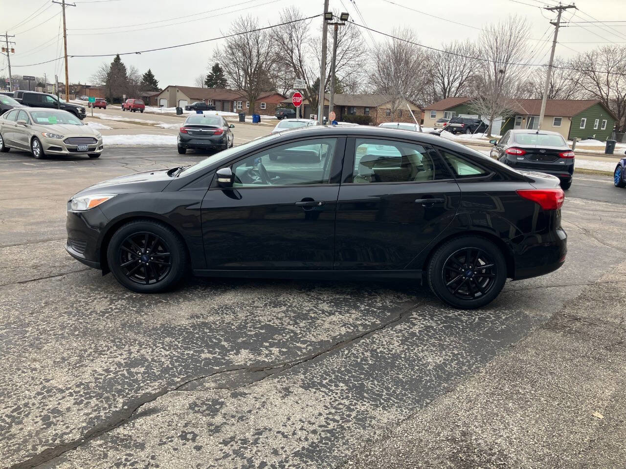 Used 2015 Ford Focus SE FWD image 6