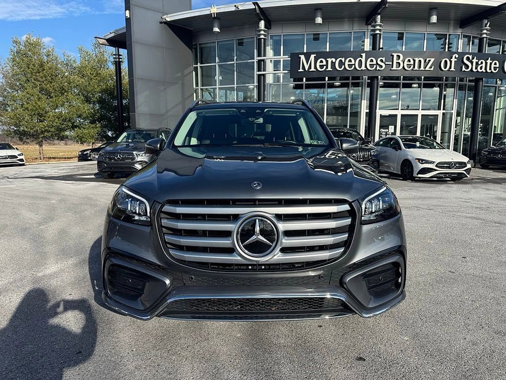 Used 2024 Mercedes-Benz GLS 450 4MATIC image 8