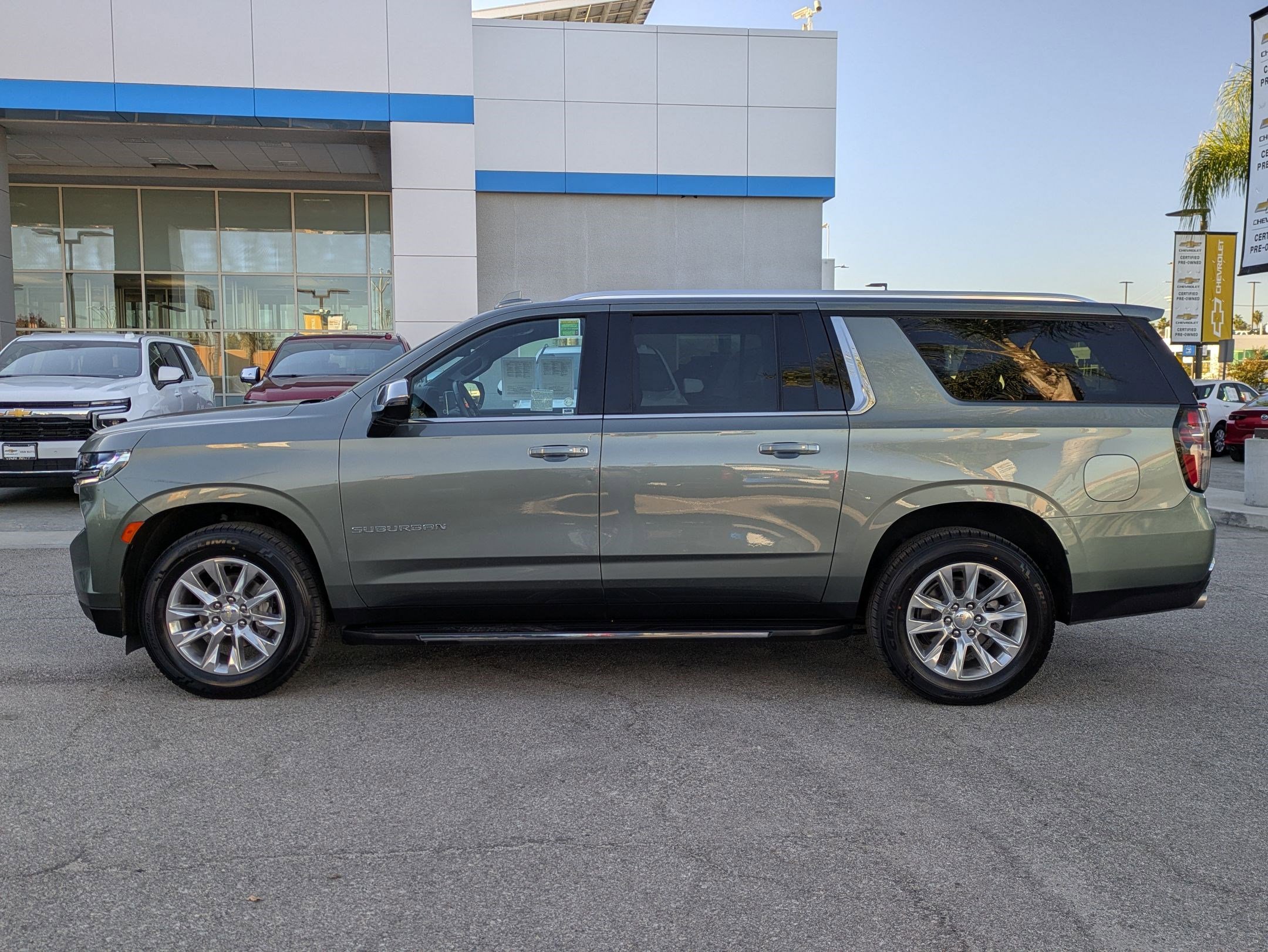 Certified 2023 Chevrolet Suburban Premier image 8