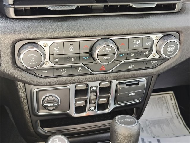 New 2026 Jeep Gladiator Sport image 25