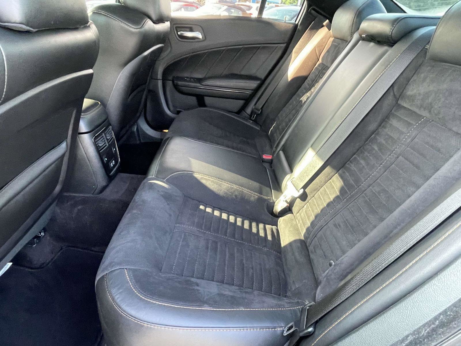 Used 2018 Dodge Charger R/T image 12