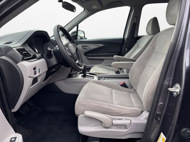 Used 2018 Honda Pilot LX image 9