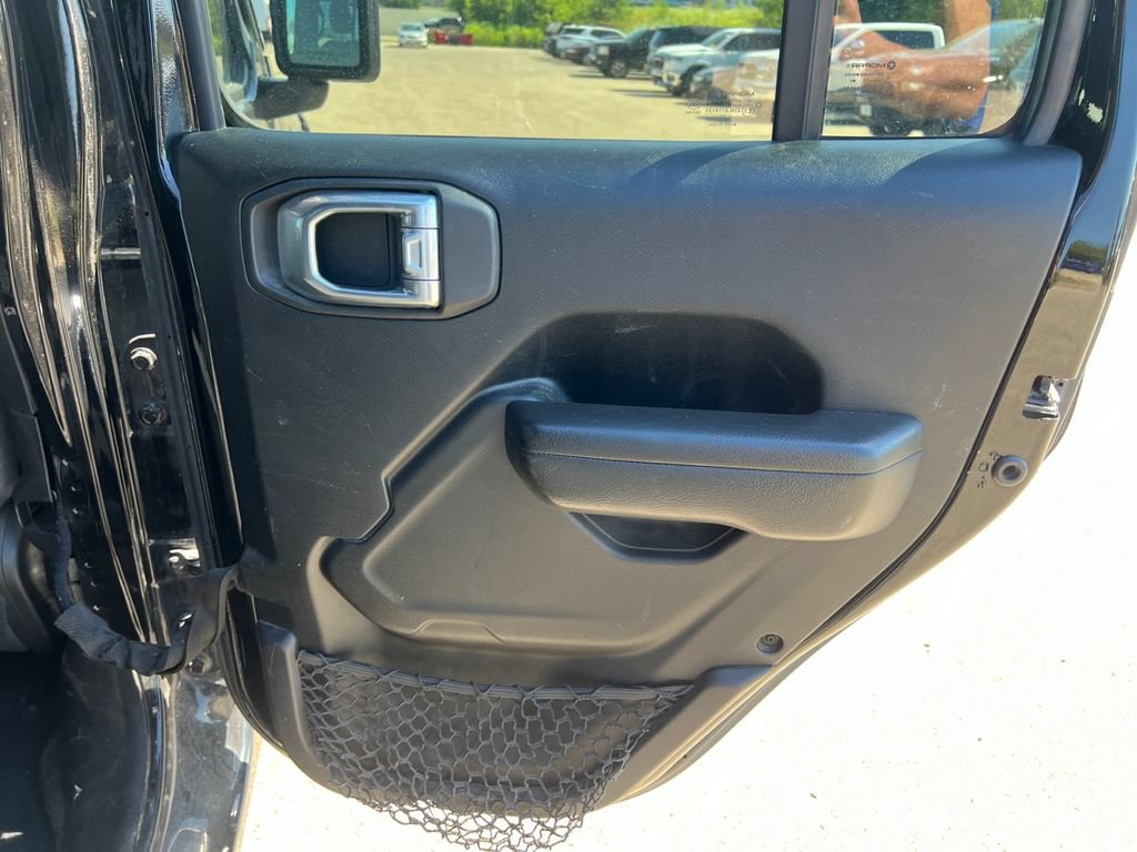 Used 2024 Jeep Wrangler Unlimited Sport AWD/4WD image 34