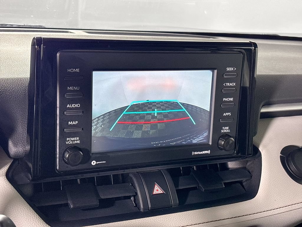 Used 2020 Toyota RAV4 XLE AWD/4WD image 16