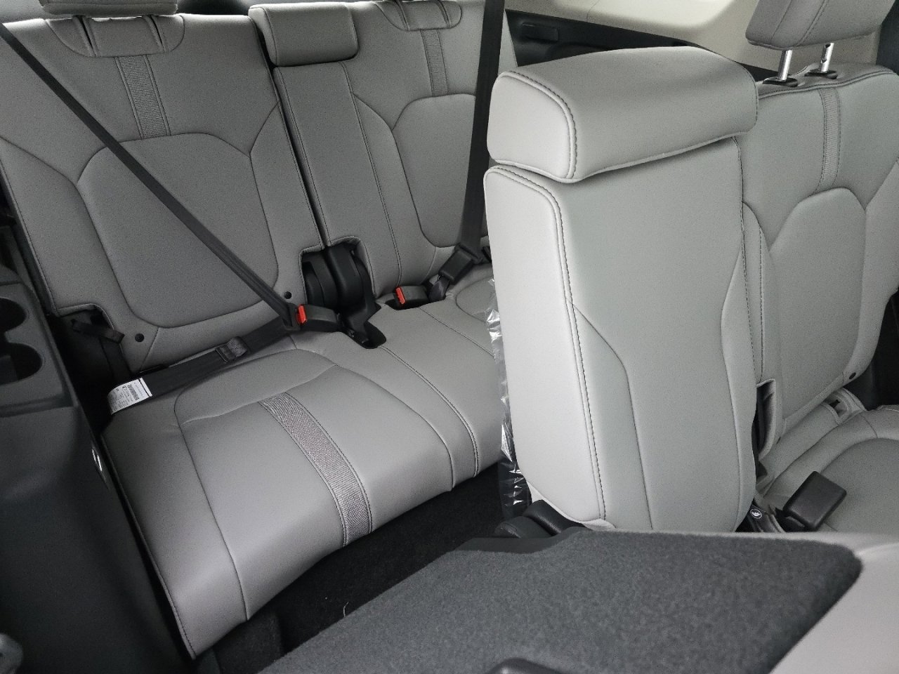 New 2025 Honda Pilot Touring image 22